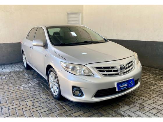 TOYOTA COROLLA 2.0 ALTIS 16V FLEX 4P AUTOMÁTICO
